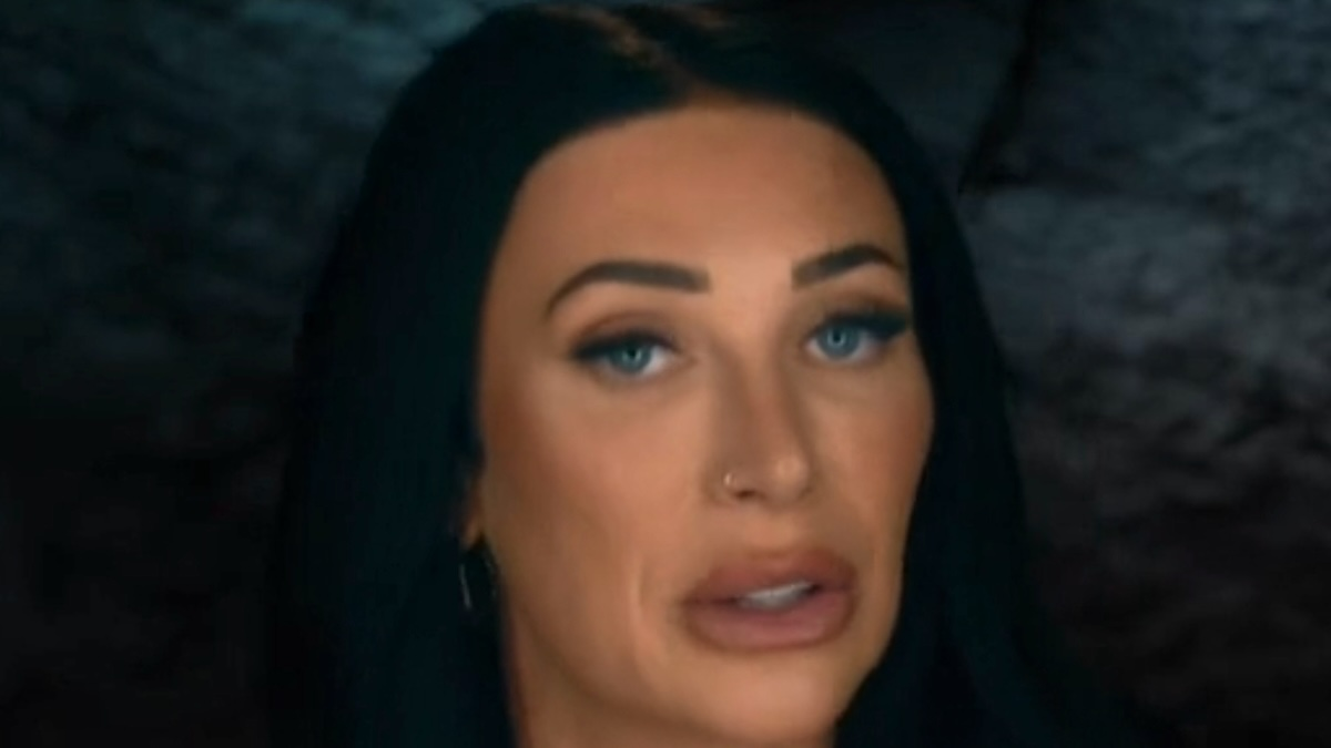 Olivia Kaiser blasted by fans after she 'walks off' Johnny Bananas