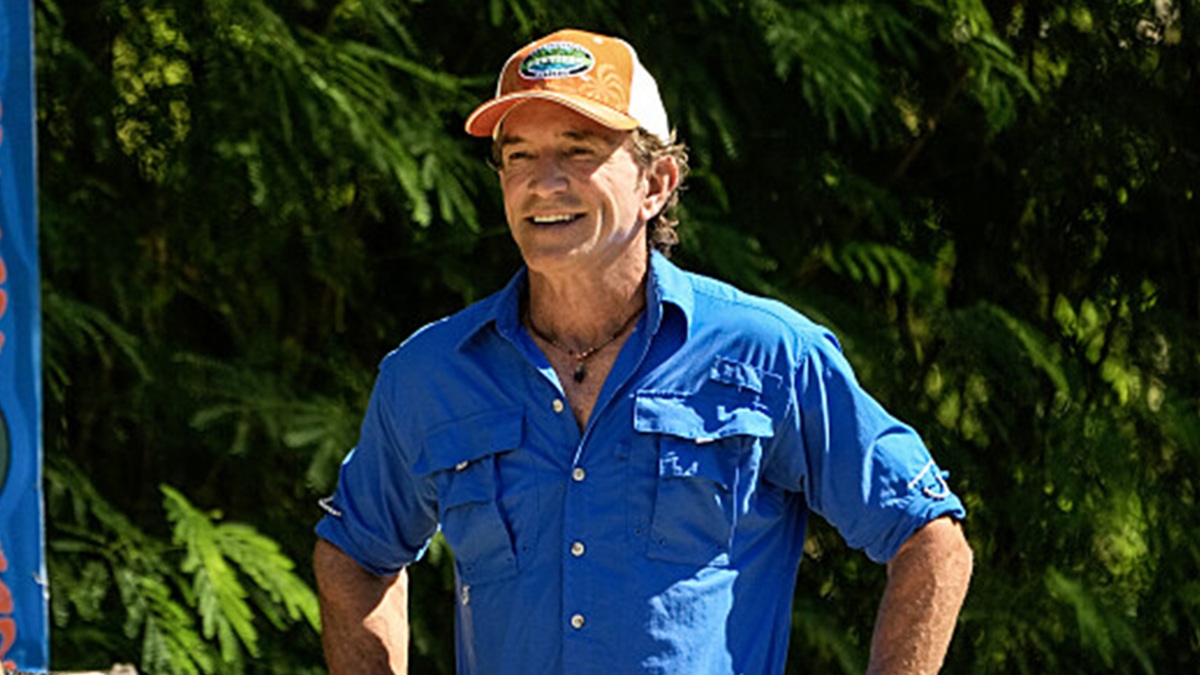 Jeff Probst Survivor Smile