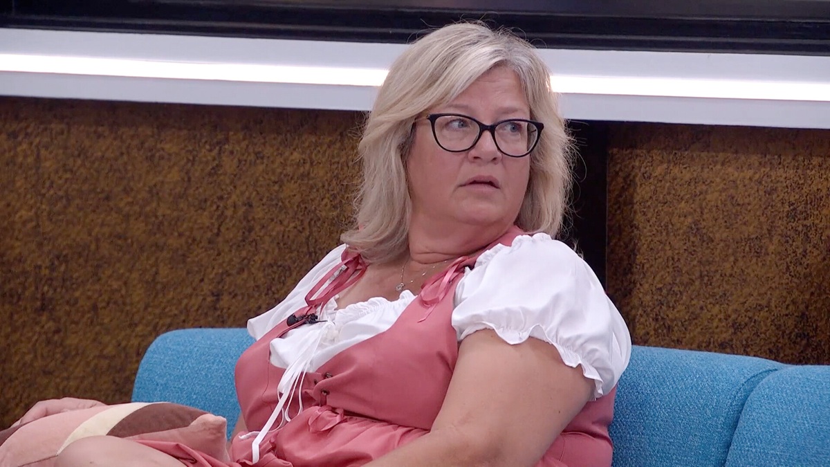Angela BB28 Costume